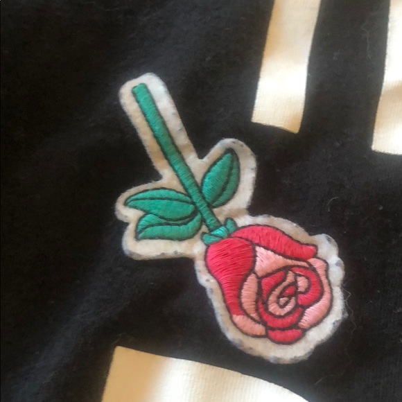 New tee shirt - Picture 3 of 5